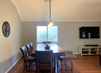 3502 Yellowstone Cir, Pearland, TX 77584 - photo 6