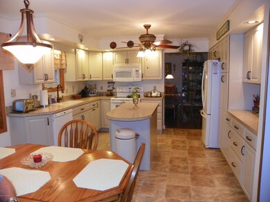 11 Price Dr, Hughesville, PA 17737 - photo 4