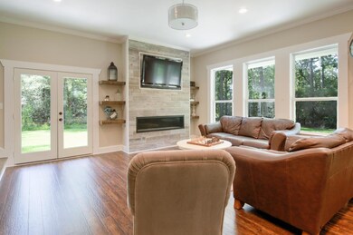 31107 Sugar Bend Dr, Magnolia, TX 77355 - photo 4