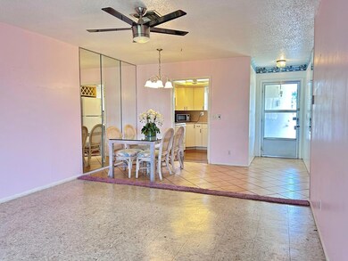 2557 Emory Dr W unit D, West Palm Beach, FL 33415 - photo 3