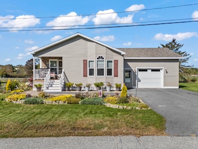 16 Pauline St, Sabattus, ME 04280 - photo 2