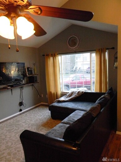 9835 Donovan Ct SE, Yelm, WA 98597 - photo 2