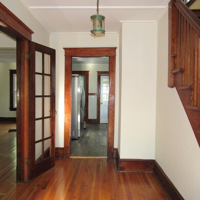 42 Essex St, Pittsfield, MA 01201 - photo 4