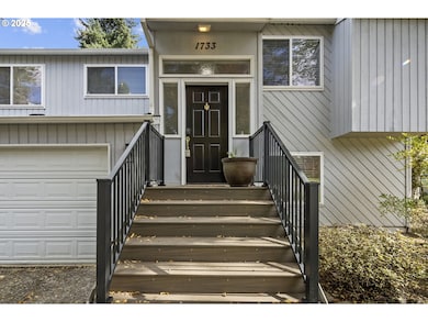 1733 Jamie Cir, West Linn, OR 97068 - photo 2