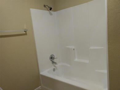 7712 Westcliff St, North Richland Hills, TX 76182 - photo 5