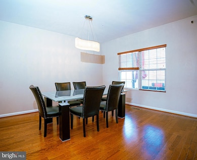 8507 Crooked Tree Ln, Laurel, MD 20724 - photo 7