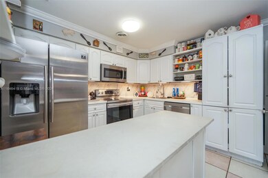 18400 NE 7th Ct, Miami, FL 33179 - photo 2