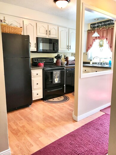 36 Shelburne Rd, Merrimack, NH 03054 - photo 6