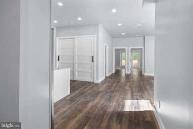 342 W Queen Ln unit 6, Philadelphia, PA 19144 - photo 6