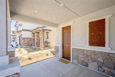 23724 Wilcox Dr, Santa Clarita, CA 91321 - photo 2