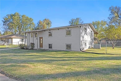 201 E Mill St, Osawatomie, KS 66064 - photo 4