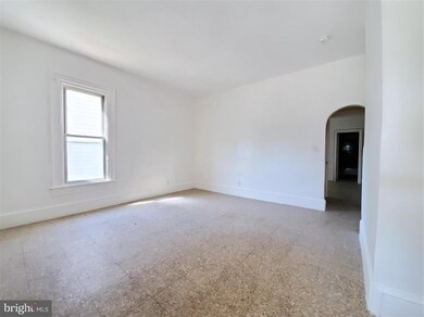 60 High St unit 2, Woodbury, NJ 08096 - photo 2