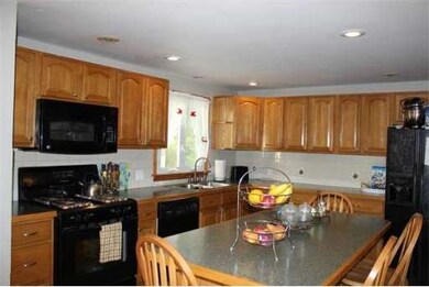 17 Benoit St, Westport, MA 02790 - photo 5