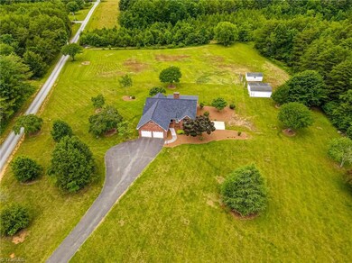 4458 Nc 268 Hwy E, Pilot Mountain, NC 27041 - photo 2