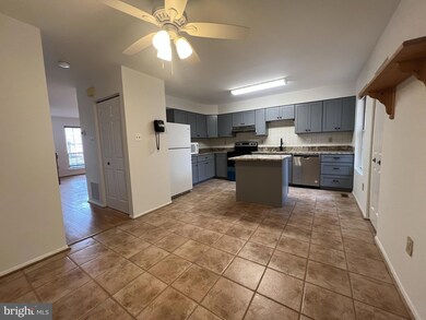 33 Hunting Horn Cir, Reisterstown, MD 21136 - photo 7