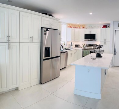 Royal Mariner unit 204, Fort Lauderdale, FL 33308 - photo 6