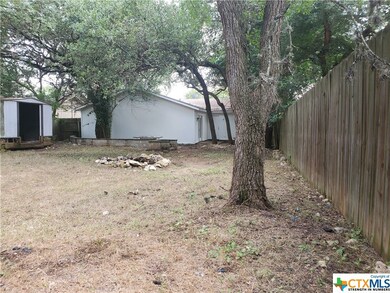 908 Dartmouth St, San Marcos, TX 78666 - photo 7