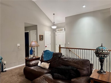 21609 Hale St, Spring Hill, KS 66083 - photo 2