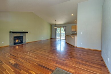 20579 Conifer Ave, Bend, OR 97702 - photo 5