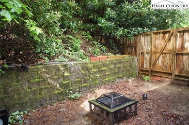 170 Trout Pond Ln unit 3, Banner Elk, NC 28604 - photo 6