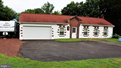 412 Summit Ave, Perkasie, PA 18944 - photo 2