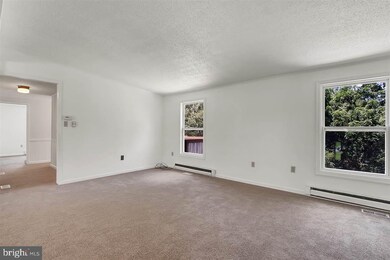 50 Robin Cir unit 34, Gettysburg, PA 17325 - photo 7