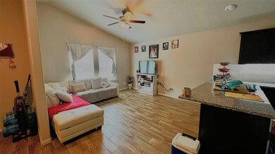 4518 Collins Rd, Houston, TX 77093 - photo 7