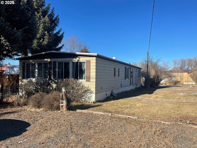 609 Mildred St, Enterprise, OR 97828 - photo 2
