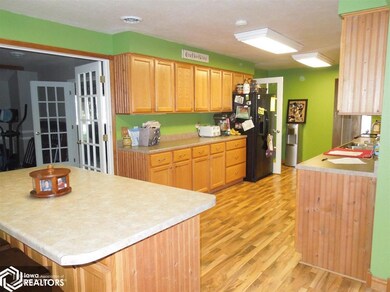 505 W Nishna Rd, Shenandoah, IA 51601 - photo 6