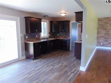 1112 Eastmoor Dr, McPherson, KS 67460 - photo 4