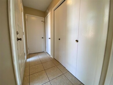 2811 Summit View Dr, Bedford, TX 76021 - photo 4