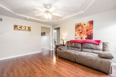 302 Aulbern Dr E, Mount Washington, KY 40047 - photo 5