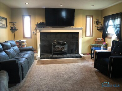 210 Maple St, West Unity, OH 43570 - photo 4