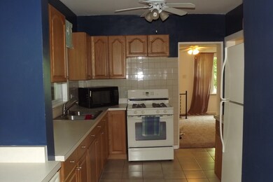 929 Manchester Ave, Westchester, IL 60154 - photo 6