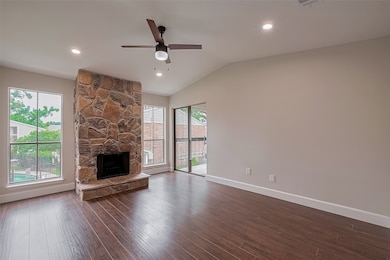 17331 Red Oak Dr unit 36, Houston, TX 77090 - photo 7