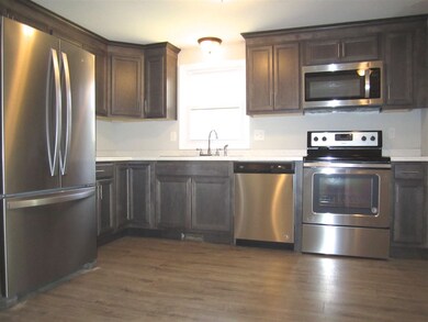 18 Kienia Rd, Hudson, NH 03051 - photo 3