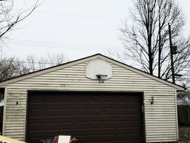 4027 Randell Rd, Columbus, OH 43228 - photo 2