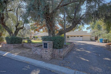 2135 E Colter St Phoenix AZ-large-002-10