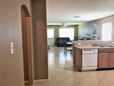 8510 Twillingate Ln, Houston, TX 77040 - photo 4