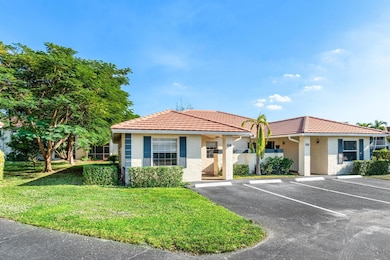 9977 Three Lakes Cir unit 241, Boca Raton, FL 33428 - photo 6