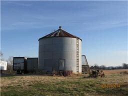SILO...