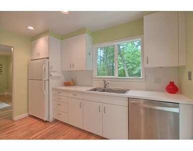 67 Outlook Rd, North Billerica, MA 01862 - photo 5