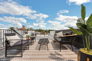 640 Franklin St NE unit 2, Washington, DC 20017 - photo 2