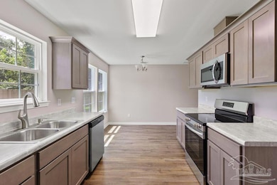 3017 Berwick St, Pensacola, FL 32503 - photo 5