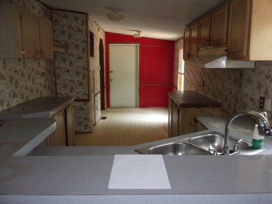 8374 Friendly Pines Ct, Tallahassee, FL 32305 - photo 3