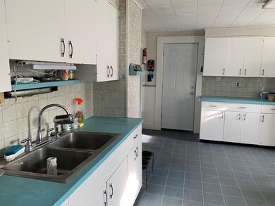 148 Forest St, Rutland, VT 05701 - photo 4