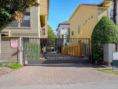 232 Detering St unit A, Houston, TX 77007 - photo 4