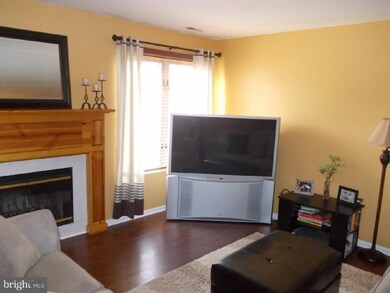 113 Pamela Ct unit 618, Levittown, PA 19057 - photo 6