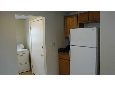 136 Garden St unit 2, Cranston, RI 02910 - photo 4