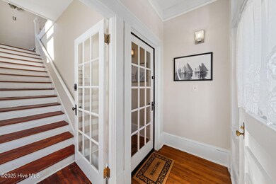 308 Dock St unit Upper, Wilmington, NC 28401 - photo 5